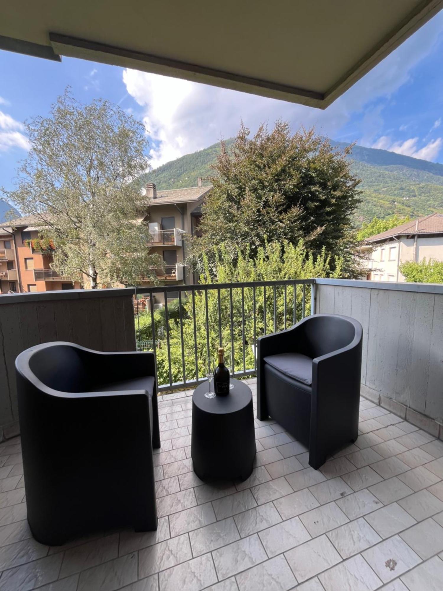 Casa Vacanze Lucia Tirano Exterior foto